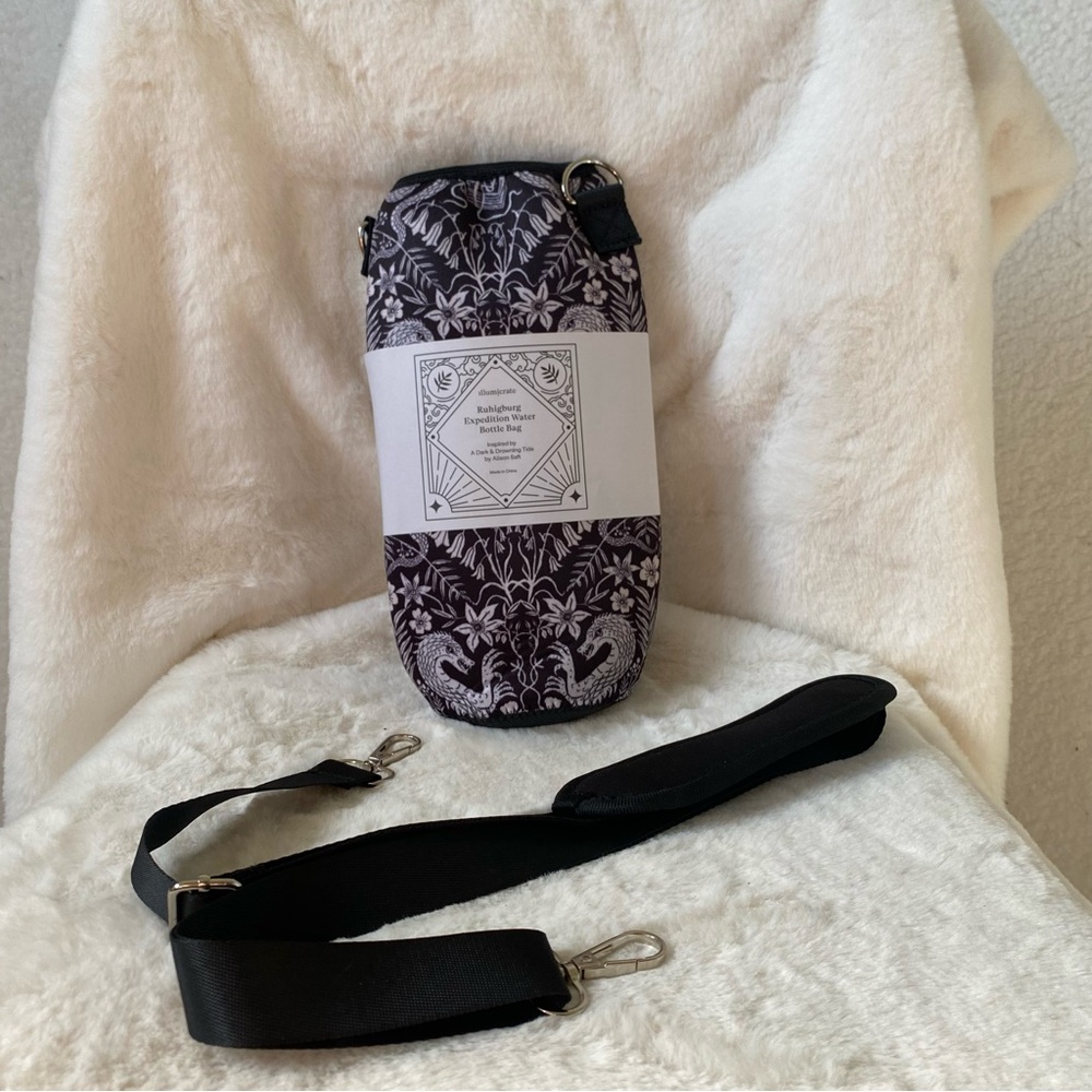 Water Bottle crossbody bag Holder with strap